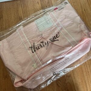 New in Bag - Deluxe Travel Tote from Thirty One in pink